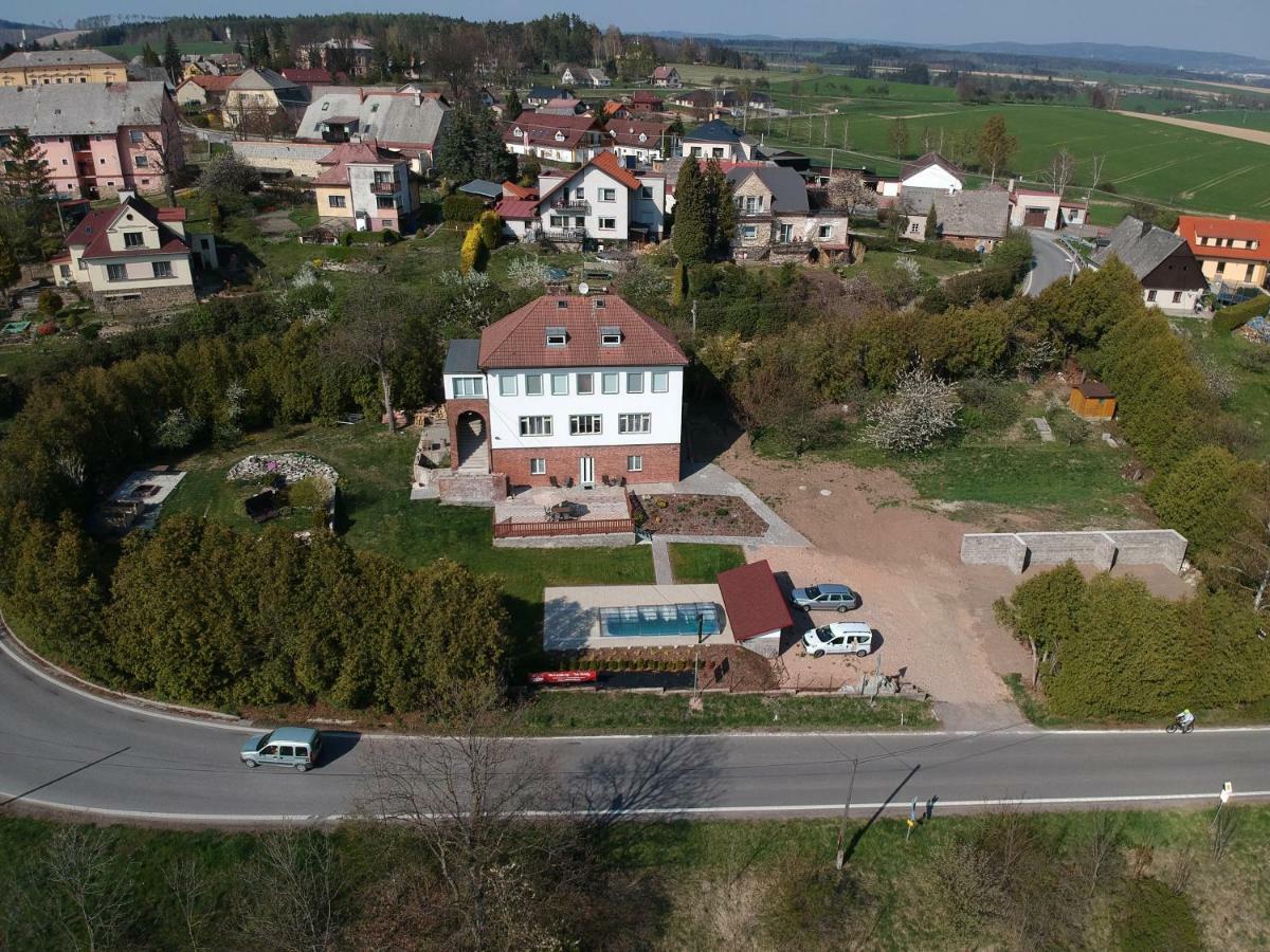 Vila Hořičky Zewnętrze zdjęcie
